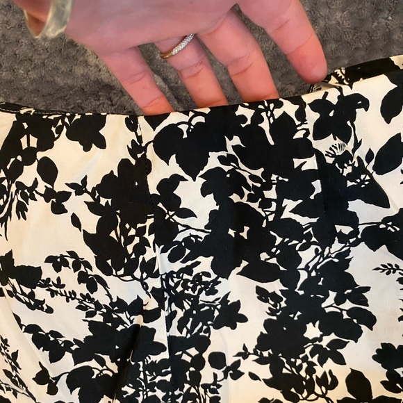 NWT Cute Gap black and white floral capri and halter top set SzS top sz8 capri - Picture 11 of 14